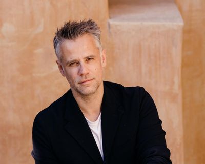 Richard Bacon asks celebs why they’re more famous than him: best podcasts of the week