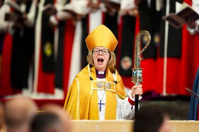 Archbishop of Canterbury joins Pope Leo for ‘moment of prayer’ during historic Vatican visit