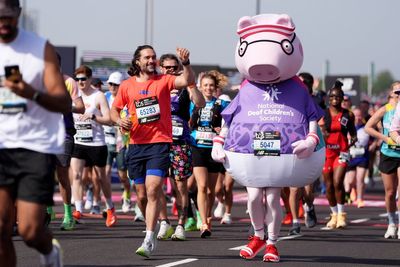 How your favourite celebrity did at the 2026 London Marathon