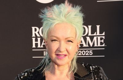 'I'm gonna come for you': Cyndi Lauper fiercely shuts down heckler at Vegas residency opener
