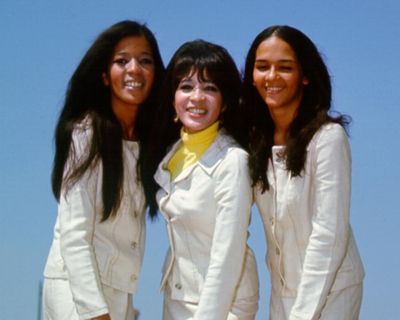 Nedra Talley Ross helped make the Ronettes the platonic ideal of a girl group