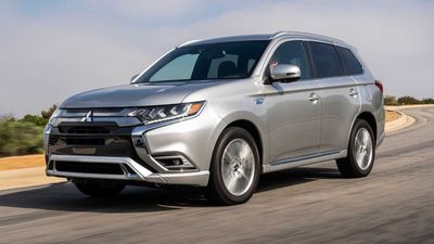 Mitsubishi Recalls 108,000 SUVs For Liftgate Issues