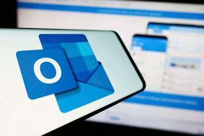 Microsoft outlook outage – here’s what to know as users experience widespread issues