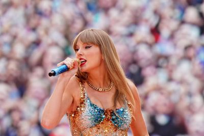 Taylor Swift applies to trademark her voice and image amid AI concerns