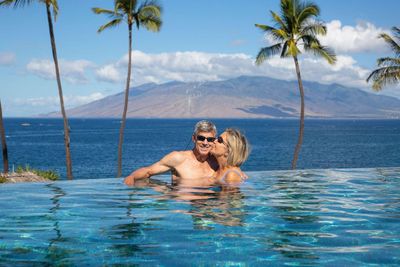 9 Ways To Save on Your Next Luxury Trip