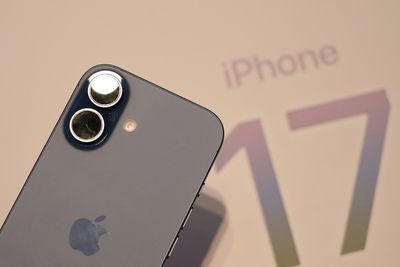 Why The iPhone 18 Might Be Worth The Wait Until Early 2027