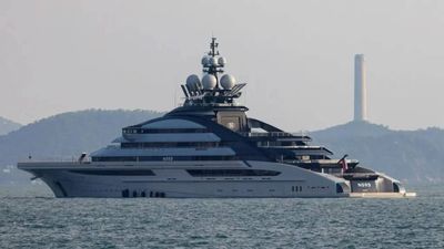 Putin ally’s $500 million Russian superyacht sails through Strait of Hormuz despite US blockade: Report