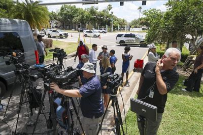Court hearing for man charged will killing 2 University of South Florida students