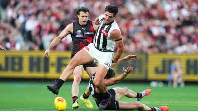 Magpies strike balance as Pendlebury milestone looms