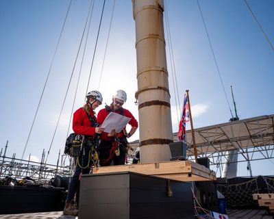 ‘Protected for another century’: experts lift 15-tonne foremast from HMS Victory