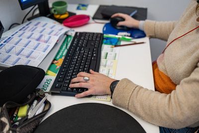 Study shows AI puts more women’s jobs at risk