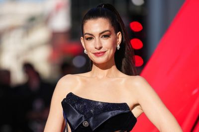 Devil Wears Prada’s Anne Hathaway denies claim models were fired from sequel over body type: ‘That just didn’t happen’