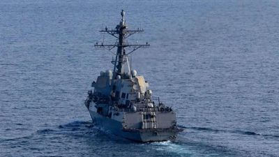 Iran oil tankers turned back by US blockade