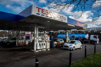 Drivers to be offered cashback on fuel thanks to Barclays and Tesco partnership