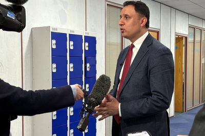 Anas Sarwar blasts SNP ‘stunt’ as PM faces Commons sleaze inquiry vote