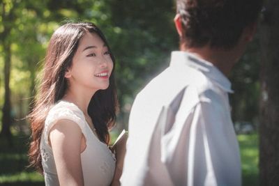 9 Signs She Likes You But Is Trying to Hide It