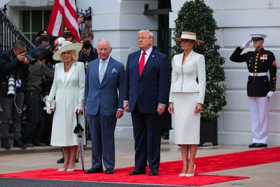 King and Queen receive ceremonial welcome by Trump and Melania at White House