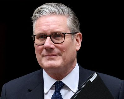 The Guardian view on Starmer and Mandelson: questions that won’t go away