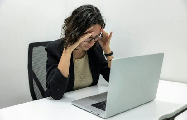 The 2026 Burnout Pattern: Why Women Are Reporting These 5 New Symptoms
