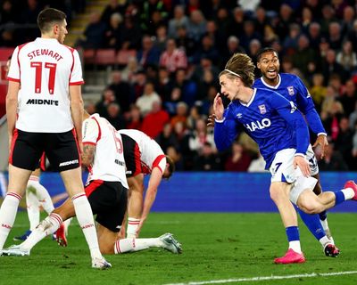 Clarke earns Ipswich point at Southampton to set up final-day promotion shootout
