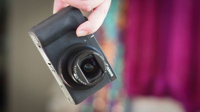 The compact camera trend has driven up prices – but Canon’s best one just dropped to its lowest price yet