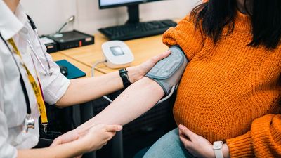 Preeclampsia could be treated with 'blood filtering' therapy, early study hints