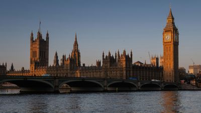 Iran War Shock Leaves UK Policymakers Trapped Between Inflation and Recession Risks