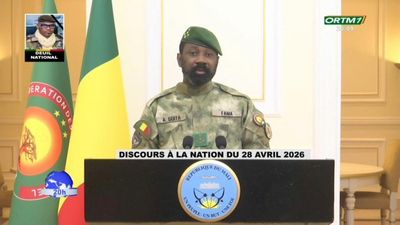 France urges its citizens to quit Mali as junta faces major rebel threat