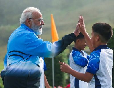 From Rally to Rally Kick: Modi’s Football Play Trends Ahead of Bengal’s Last Phase