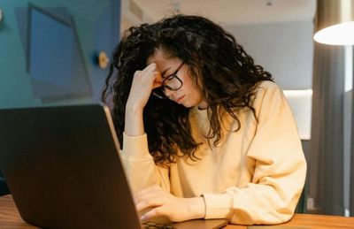 Why So Many Women Feel Mentally Exhausted by Midweek