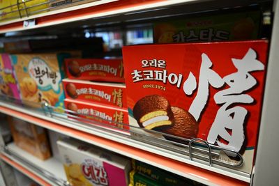 Vietnamese hiker survives 37-hour ordeal by eating popular chocolate snack