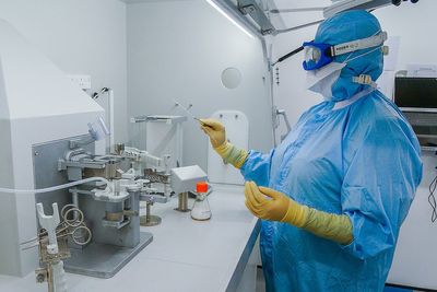 Pharmaceutical giant to invest £300m in Britain after UK-US deal