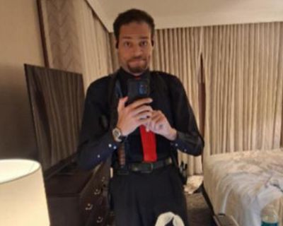 Prosecutors release selfies of alleged White House dinner shooter at hotel