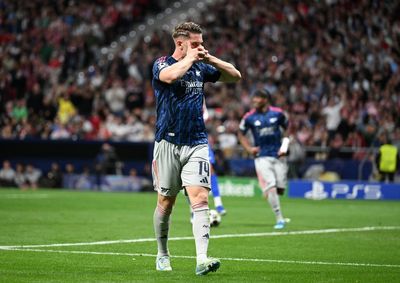 Atletico Madrid 1-1 Arsenal: Gunners held in tense Champions League first leg