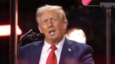 Even MAGA Allies Doubt Trump's Mental Health — But Pete Hegseth Calls Him 'Sharpest and Most Insightful'