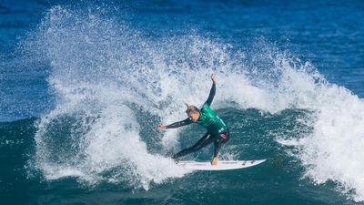 Back at 'perfect wave', Gilmore leans on surf IQ