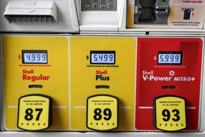 Oil prices surge as doubts grow over reopening of the Strait of Hormuz