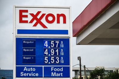 Iran war briefing: Oil prices rise as Trump sends message to Tehran over Strait of Hormuz deadlock