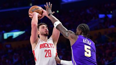 Lakers Let 3–0 Lead Slip Away As Rockets Seize Momentum of First-Round Playoff Series