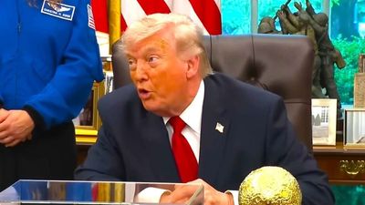 ‘Someone stage an intervention’: Trump confuses Ukraine and Iran, says US successfully destroying Ukrainian navy