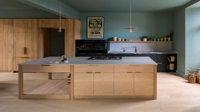 5 Kitchen Handle Trends That Will Make Your Cabinets Feel So Right for 2026, and Beyond, According to the Experts