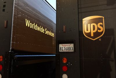 FedEx and UPS announce plans to give tariff refunds to customers. Here is how to get your money back