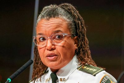 New Orleans sheriff indicted over escape of 10 inmates who scrawled ‘To Easy LoL’ on cell