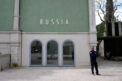 Venice Biennale’s international jury resigns amid dispute over Russia’s participation