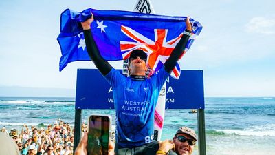 'Love that stuff': Aussie surf champ laps up WSL drama