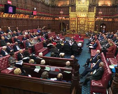 Starmer restores powers to ousted hereditary peers in Lords shake-up
