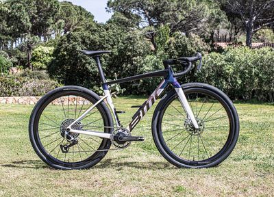 BMC throws the kitchen sink at the all-new Kaius gravel bike, with clearance for up to 52mm tyres