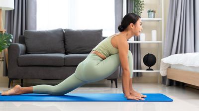 The ‘lizard lunge’ yoga pose is the secret to better hip mobility: Here’s what happened when I tried it for a week