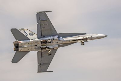 US Navy Pilots Stunned As 'Gimbal' UFO Outpaces F-18 Jets And Defies Physics Over Florida Skies