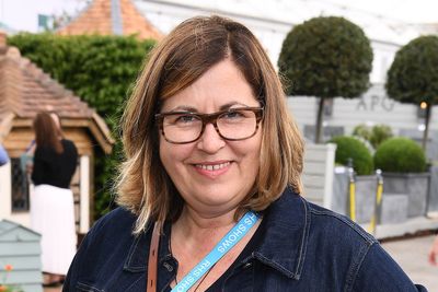 Liza Tarbuck returns to television for new Great Celebrity Pottery Throw Down